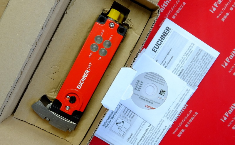 Euchner 162555 安士能CET-AR非接触式安全开关 CET4-AR-CRA-AH-50X-SG-C2355-162555 M12接插头