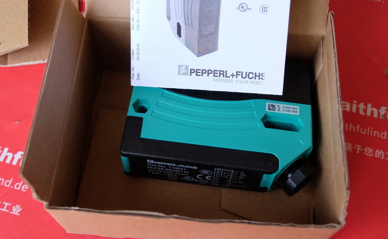 P+F 114641 倍加福反射板型光电传感器 RLK29-55/25/116 Pepperl+Fuchs